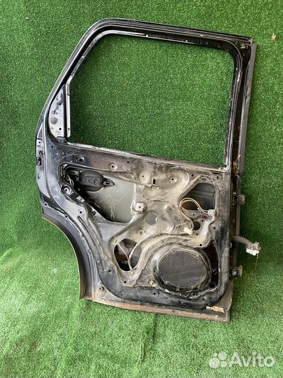 Дверь задняя черная Ford Maverick