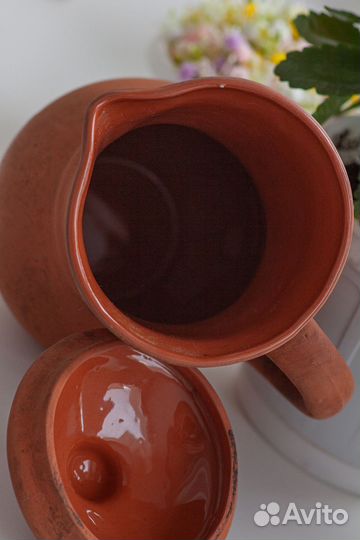 Глиняный кувшин