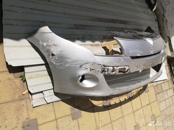 Передний бампер megane 3