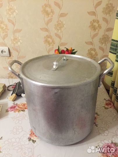 Продам кастрюлю алюминиевую 30 литров