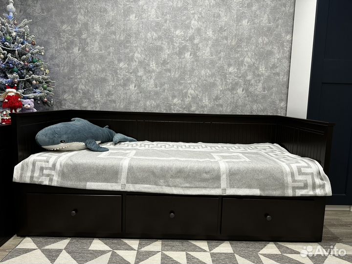 Кушетка IKEA Хемнес
