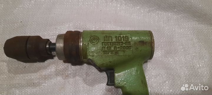 Дрель пневматическая