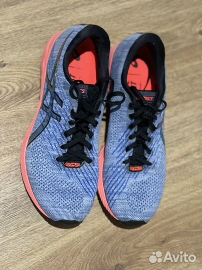 Кроссовки женские 38 размер