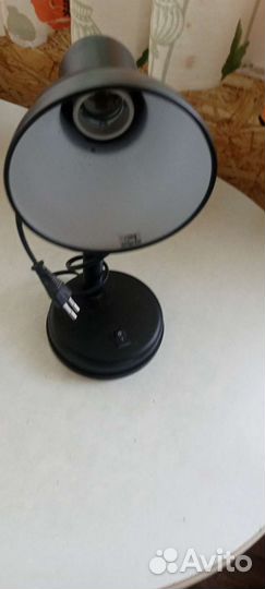 Лампа настольная