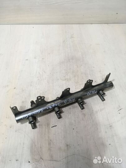 Рейка топливная (рампа) VAG Ауди А6 С6 06F133317G