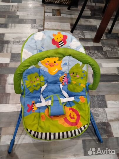 Шезлонг детский