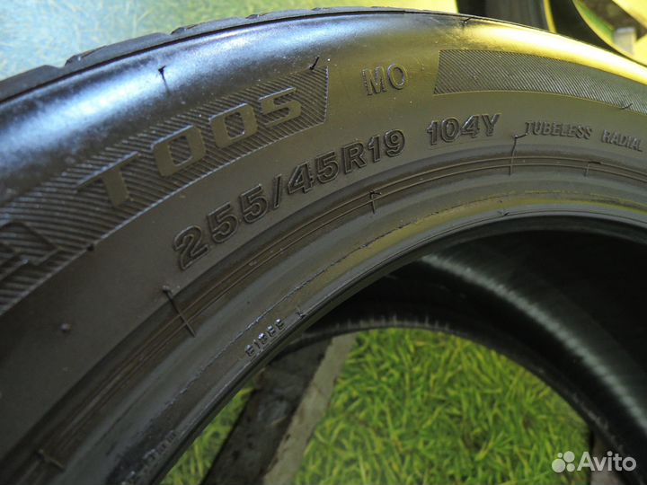 Bridgestone Turanza T005 255/45 R19