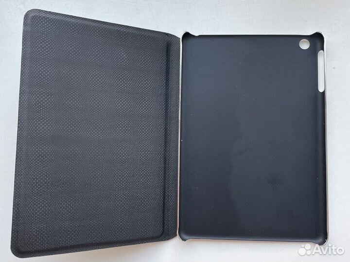 Магнитный чехол на iPad Mini