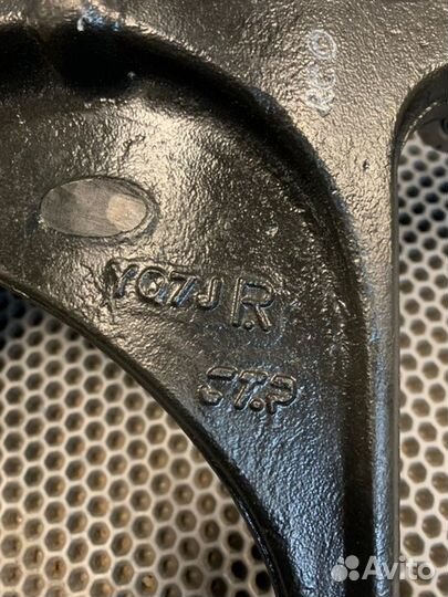 Рычаг подвески задний правый Hyundai Santa Fe 2010