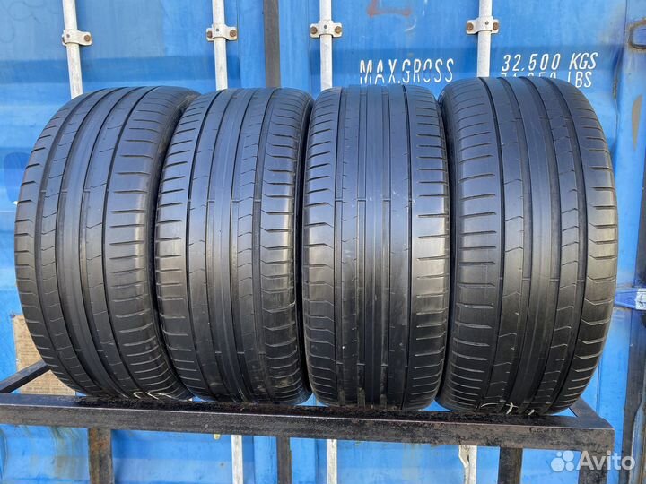 Pirelli P Zero PZ4 255/40 R21 102Y