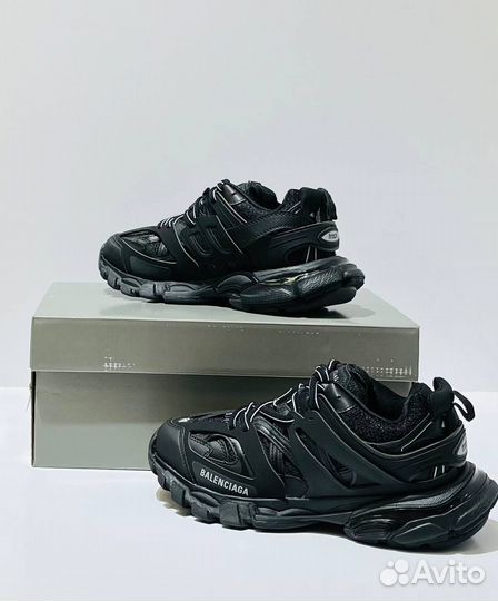 Balenciaga track