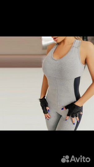 Комбинезон спортивный новый