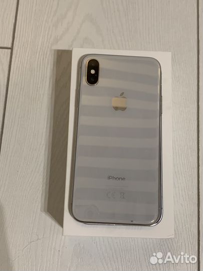 Телефон iPhone X