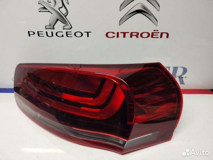 Фонарь задний правый Citroen C4 Picasso 1.6 HDI