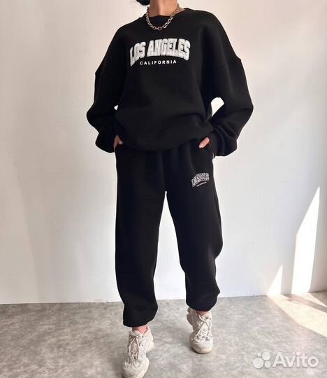 Спортивный костюм женский теплый