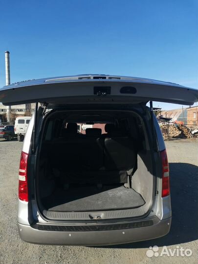 Автомобиль в аренду с водителем