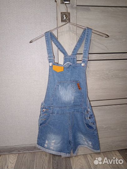 Комбинезон джинсовый