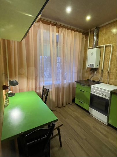 2-к. квартира, 42,2 м², 1/3 эт.