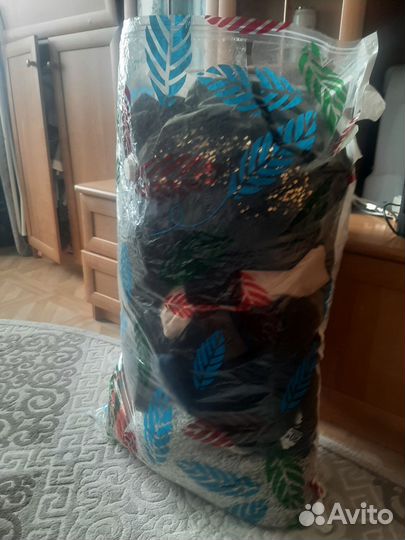 Вещи женские 46-48