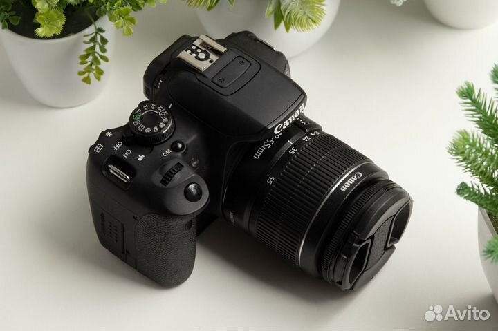 Canon 700D Kit