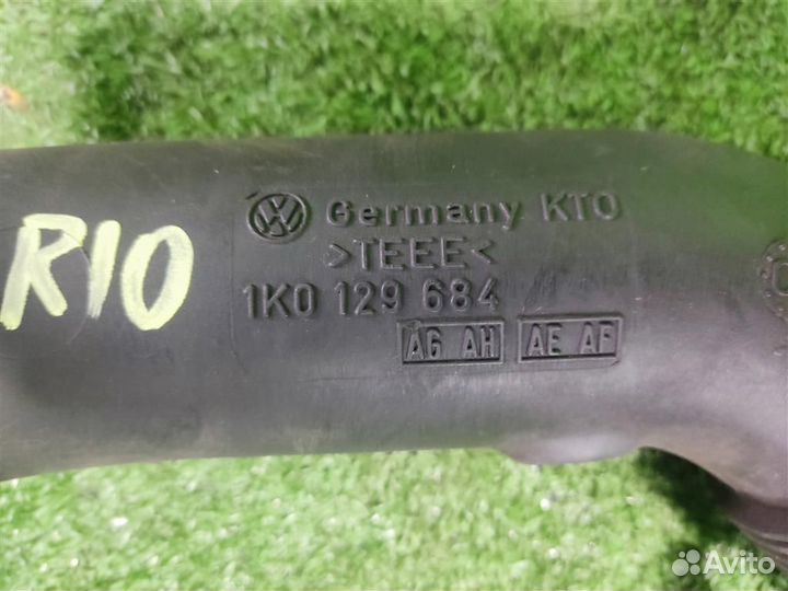 Патрубок дроссельной заслонки volkswagen Golf Plu