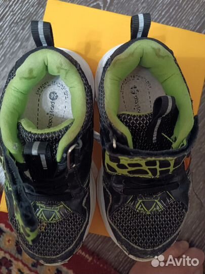 Кроссовки детские 26р-р