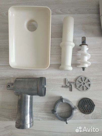 Мясорубка электрическая