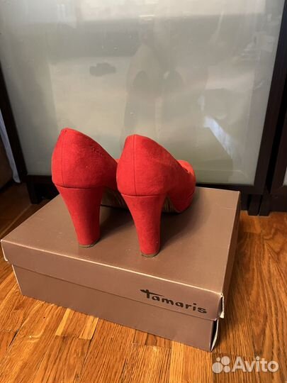 Туфли красные Tamaris 36р