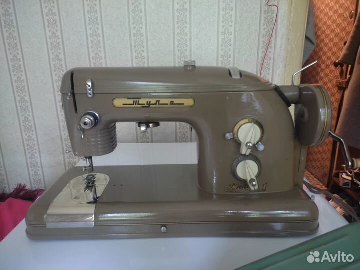 Швейная ретро машинка 
