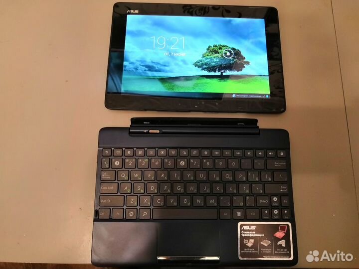 Планшет трансформер Asus