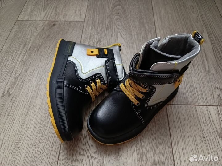 Ботинки для девочки новые