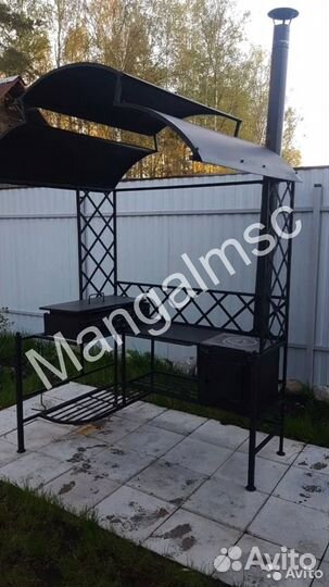 Мангал с крышей лофт