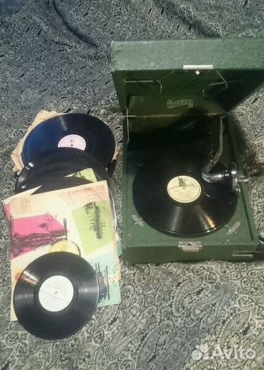 Патефон Дружба Ленинградский патефонный завод