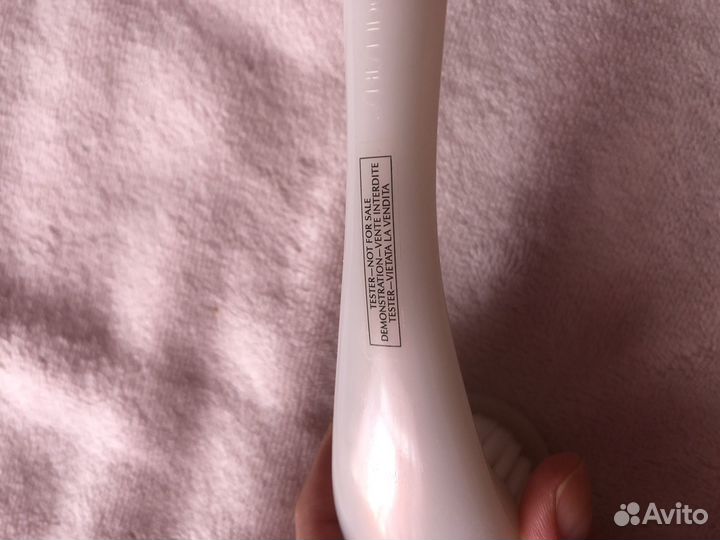 Щетка для умывания Shiseido