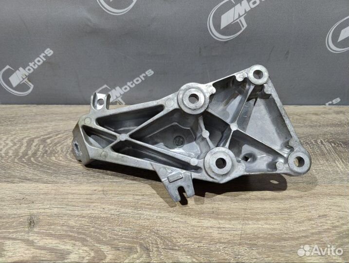 Кронштейн двигателя левый Bmw 320I E90 N46B20BD