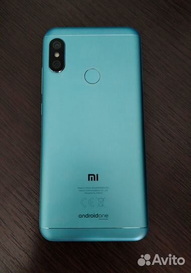 Xiaomi Mi A2 Lite Android One, 4/64 ГБ