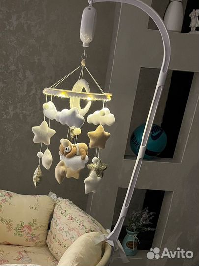 Мобиль из фетра для детской кроватки