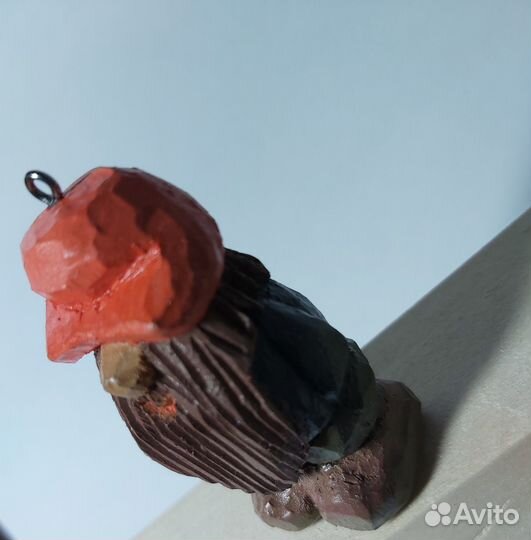 Статуэтка из дерева