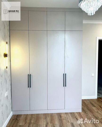 Шкаф распашной с фрезерованными фасадами