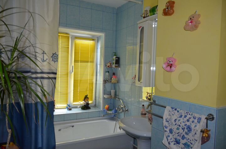 Комната 15 м² в 3-к., 2/2 эт.
