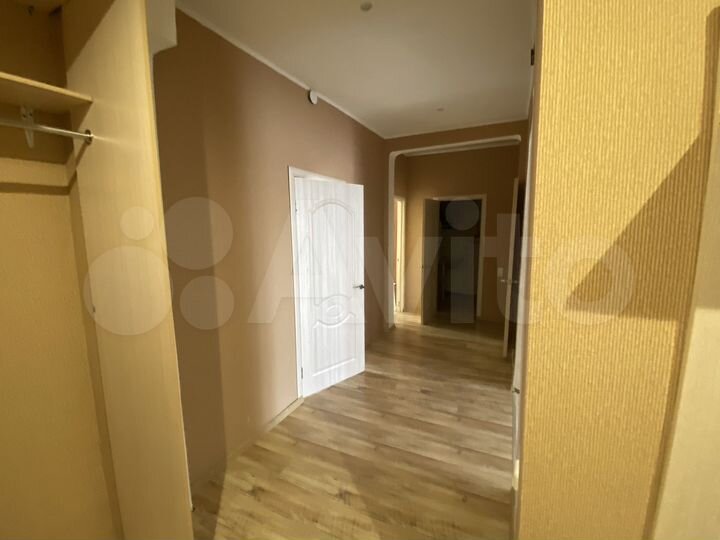 3-к. квартира, 90 м², 2/4 эт.