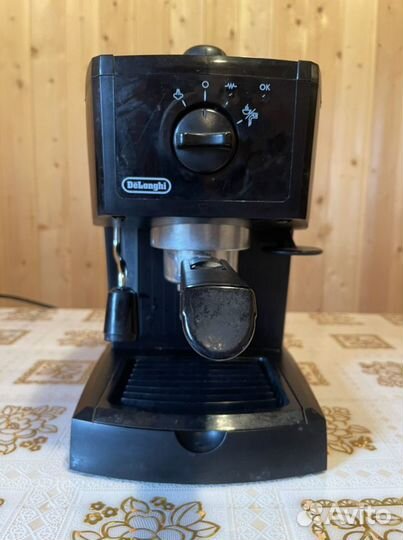 Кофеварка рожковая Delonghi EC145