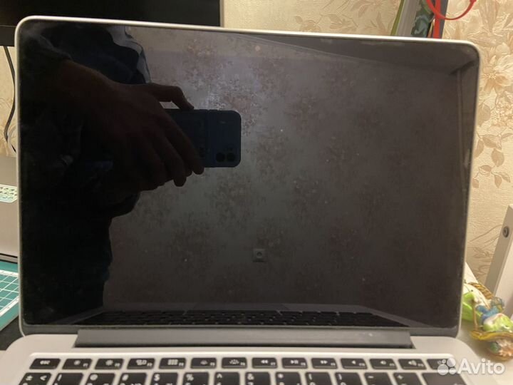 MacBook Pro (Retina, 13-inch, Early 2015) - 16/256