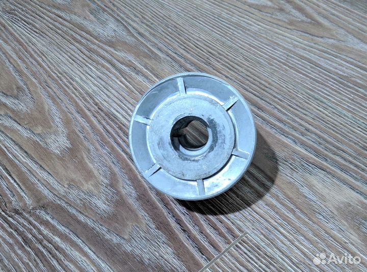 Шкив 3-х ручейный для двигателя