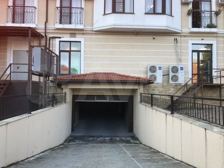 Машиноместо, 21 м²