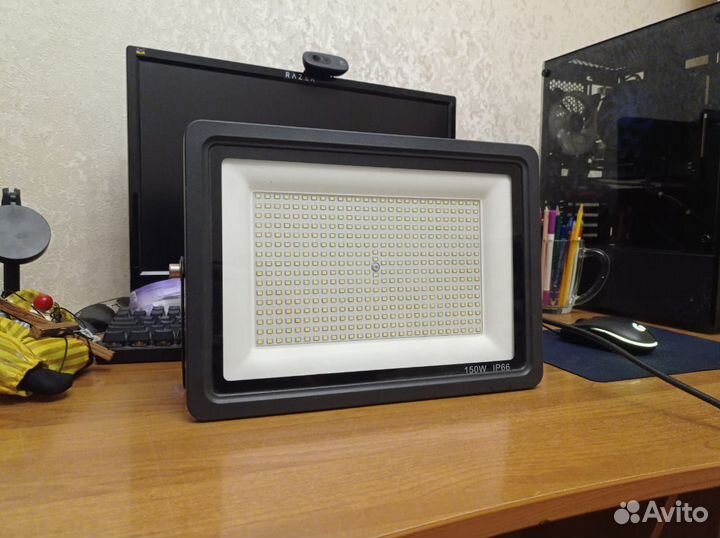 Светодиодный прожектор