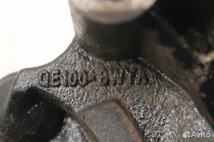 Опора двигателя правая с кронштейном Honda C