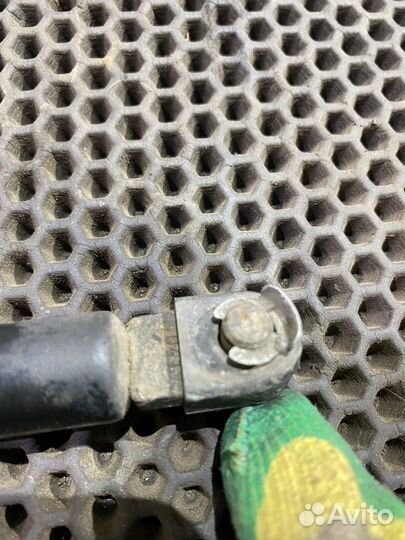 Амортизатор капота Ауди 80 B4 Audi