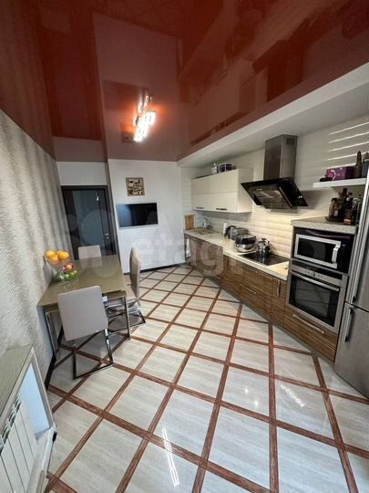 3-к. квартира, 115 м², 10/14 эт.