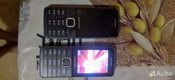 Samsung GT-S5610
